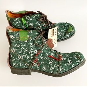 TMA Eyes Leather Boots